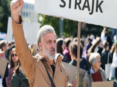 Štrajk štrajk: Sindikalisti tvrde da ih Vlada zastrašuje Brčko